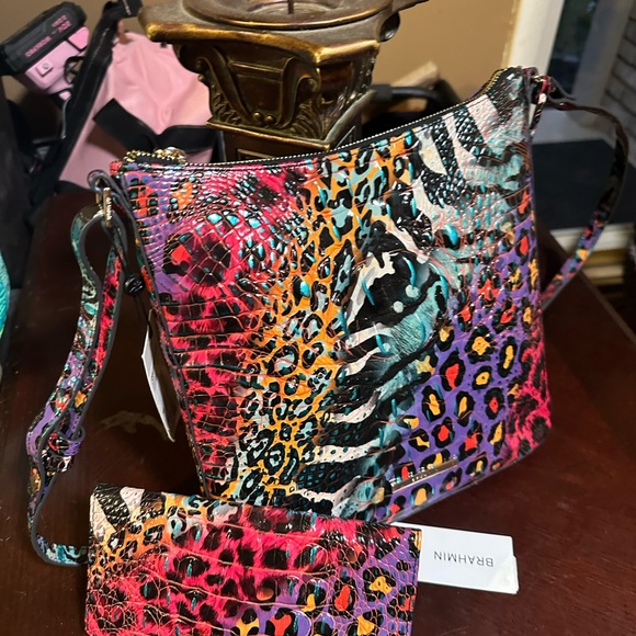 Brand new with tags Brahmin rare pink animal print messenger bag with wallet - Picture 12 of 13